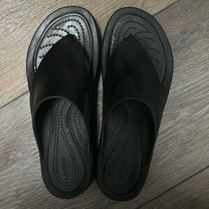 Crocs Womens Getaway Platform Sandal Flip Flop Size 8 Black Comfort Y2K Bratz